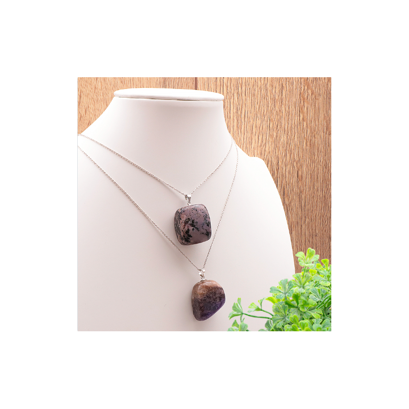 Pendentif pierre roulée charoïte