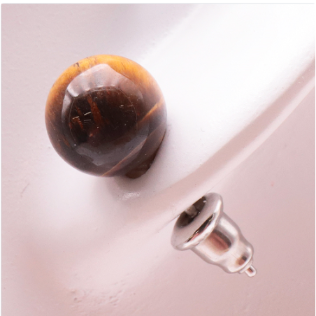 Boucle d'oreille M04 boule 08 mm oeil de tigre